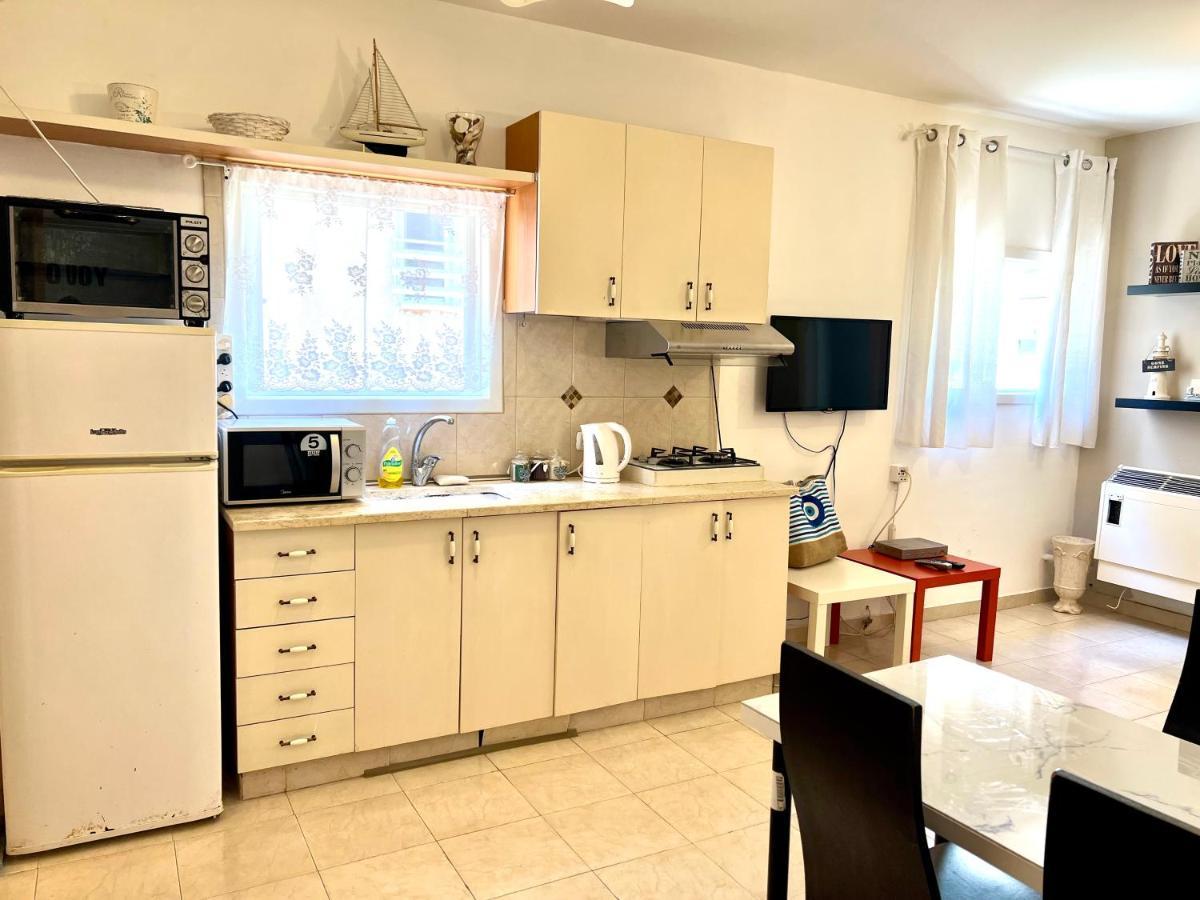 Shantell City Center Apartment Нетания Екстериор снимка